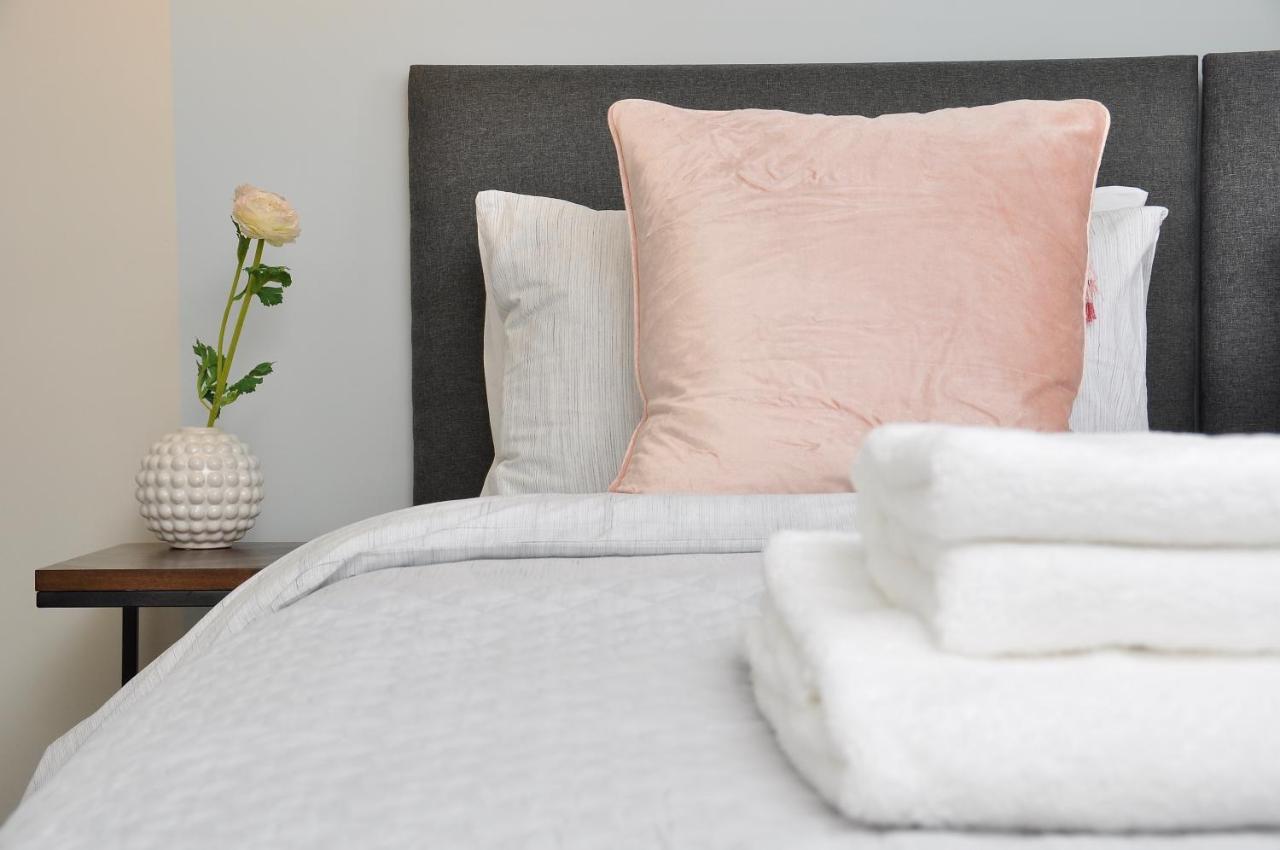 Bridge Street Apartments. Boutique Style Luxury, In The Heart Of Taunton. Exteriör bild